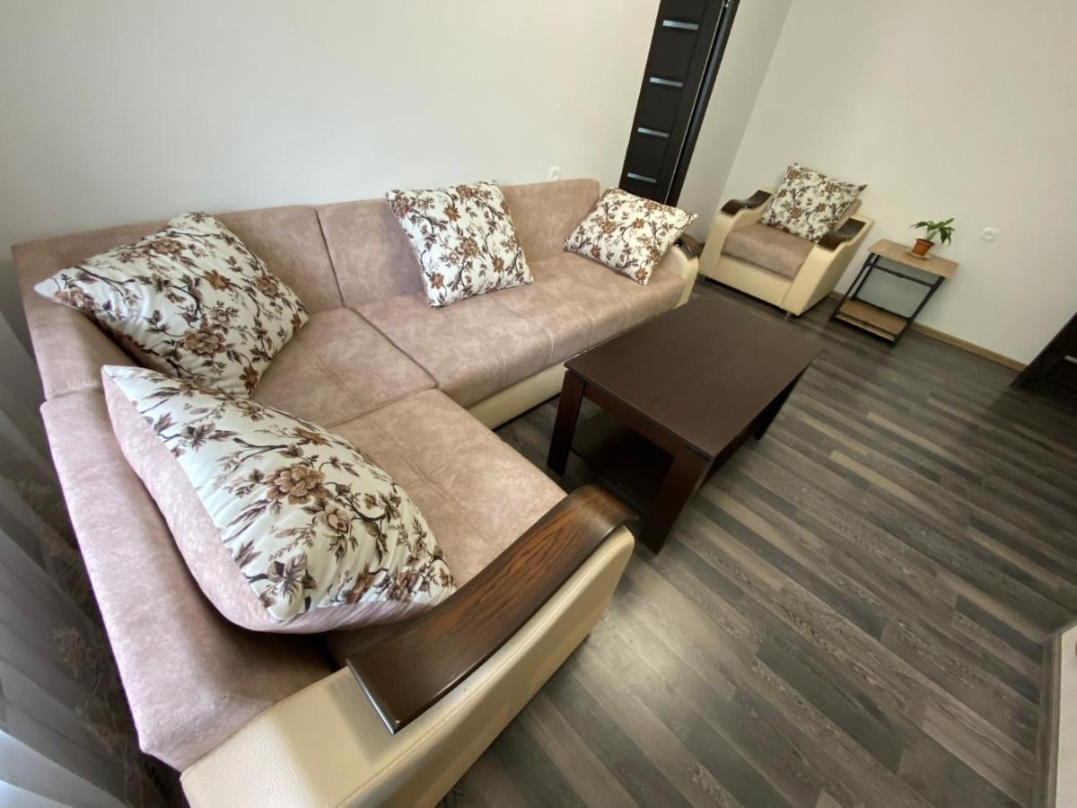 Lovely 2-Bedroom Apartment Near Ayb School Дилижан Экстерьер фото